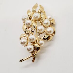 Lg Flower Bouquet Brooch Gold Tone w Faux Pearl Accents Pin Vtg Costume Jewelry